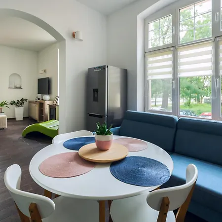 Apartament Ptasie Radio Apartment *